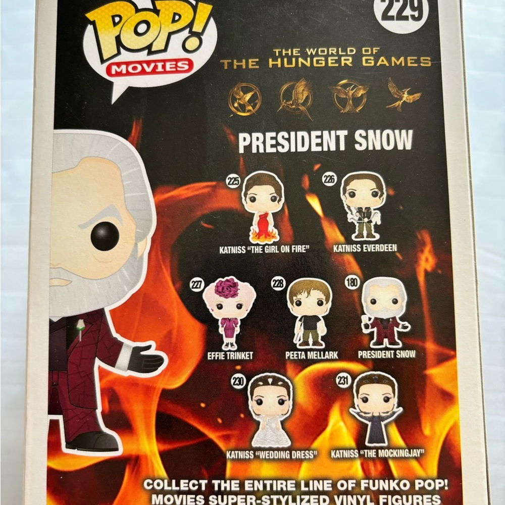 Funko POP Movies: The Hunger Games - President Snow Action Figure #229 - Picture 3 of 4